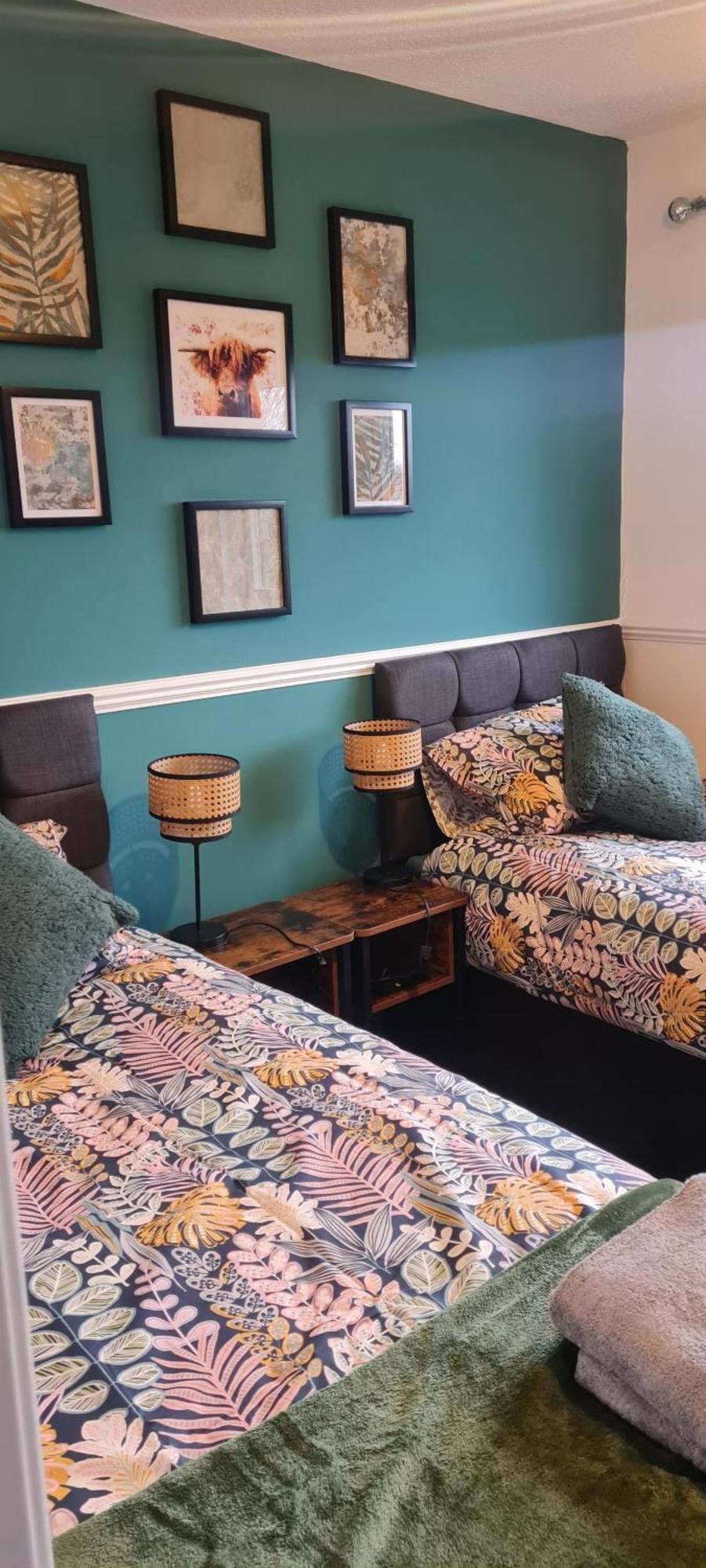 Stylish Home In Linlithgow With Free Parking Eksteriør billede